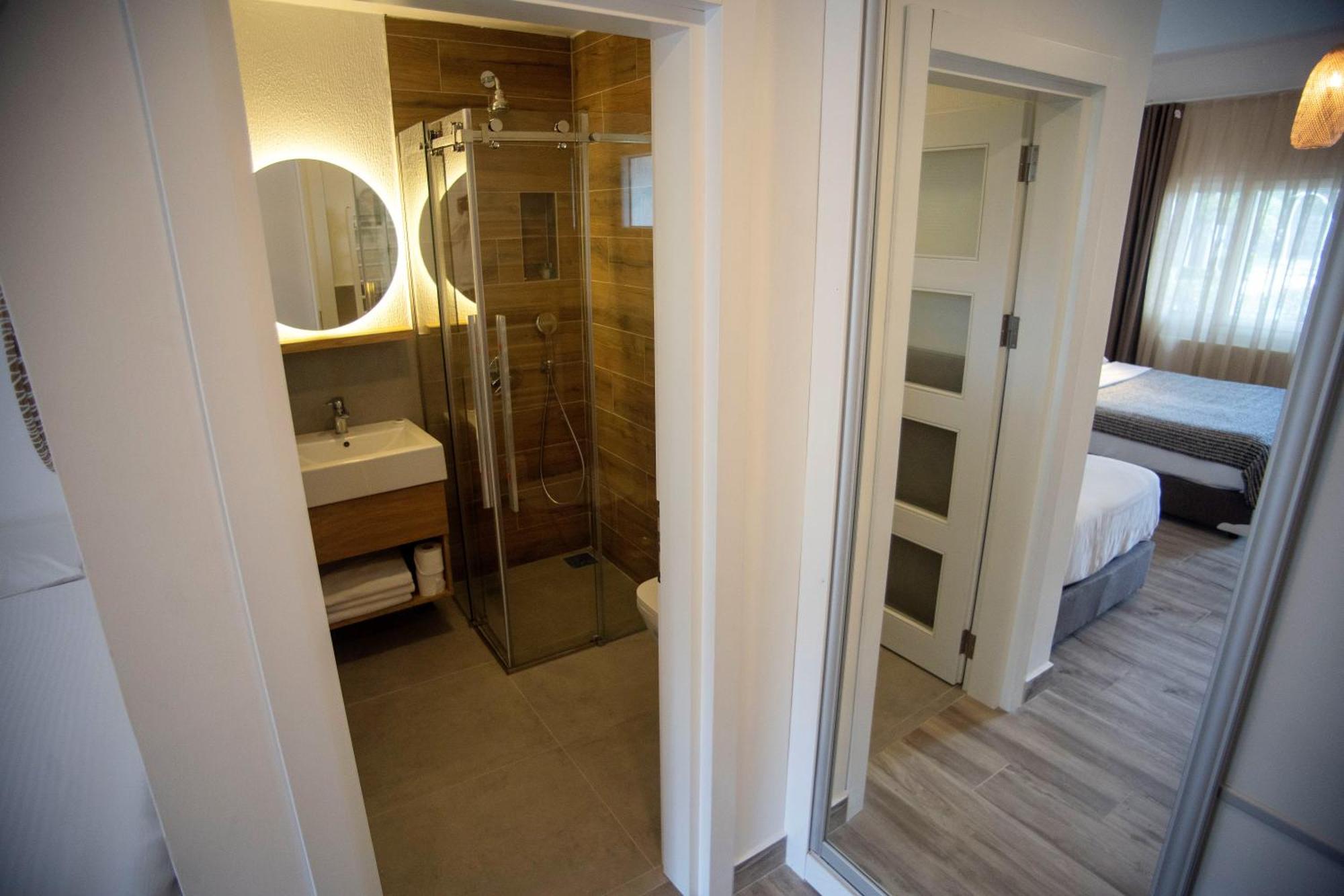 Hotel גומושלוק חדר תמונה